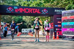 BIB: 888, 888836
                            <button type="button" onclick="openModal(7042962)" class="btn btn-primary btn-sm float-right btn-popup" data-toggle="modal" data-target=".modal-high-quality">
                        <i class="fas fa-shopping-cart"></i> Add to Cart
                    </button>
                                            <button type="button" onclick="isThisMe(7042962, true)" class="btn btn-success btn-sm float-right btn-popup btn-isme hidden" data-toggle="tooltip" data-placement="bottom" title="นี่คือรูปของคุณใช่ไหม คลิกที่นี่เพื่อเอาเข้าอัลบั้ม">
                        <i class="fas fa-plus"></i> Add to album
                    </button>
                    <button type="button" onclick="isThisMe(7042962, false)" class="btn btn-warning btn-sm float-right btn-popup btn-isnotme hidden">
                        <i class="fas fa-ban"></i> Remove from album
                    </button>