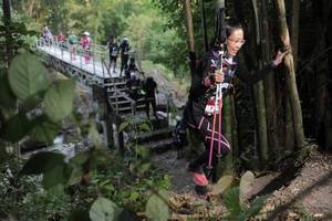 BIB: 
                            <button type="button" onclick="openModal(6869004)" class="btn btn-primary btn-sm float-right btn-popup" data-toggle="modal" data-target=".modal-high-quality">
                        <i class="fas fa-shopping-cart"></i> Add to Cart
                    </button>
                                            <button type="button" onclick="isThisMe(6869004, true)" class="btn btn-success btn-sm float-right btn-popup btn-isme hidden" data-toggle="tooltip" data-placement="bottom" title="นี่คือรูปของคุณใช่ไหม คลิกที่นี่เพื่อเอาเข้าอัลบั้ม">
                        <i class="fas fa-plus"></i> Add to album
                    </button>
                    <button type="button" onclick="isThisMe(6869004, false)" class="btn btn-warning btn-sm float-right btn-popup btn-isnotme hidden">
                        <i class="fas fa-ban"></i> Remove from album
                    </button>