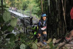 BIB: 2620
                            <button type="button" onclick="openModal(6870128)" class="btn btn-primary btn-sm float-right btn-popup" data-toggle="modal" data-target=".modal-high-quality">
                        <i class="fas fa-shopping-cart"></i> Add to Cart
                    </button>
                                            <button type="button" onclick="isThisMe(6870128, true)" class="btn btn-success btn-sm float-right btn-popup btn-isme hidden" data-toggle="tooltip" data-placement="bottom" title="นี่คือรูปของคุณใช่ไหม คลิกที่นี่เพื่อเอาเข้าอัลบั้ม">
                        <i class="fas fa-plus"></i> Add to album
                    </button>
                    <button type="button" onclick="isThisMe(6870128, false)" class="btn btn-warning btn-sm float-right btn-popup btn-isnotme hidden">
                        <i class="fas fa-ban"></i> Remove from album
                    </button>