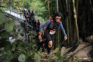 BIB: 200
                            <button type="button" onclick="openModal(6869277)" class="btn btn-primary btn-sm float-right btn-popup" data-toggle="modal" data-target=".modal-high-quality">
                        <i class="fas fa-shopping-cart"></i> Add to Cart
                    </button>
                                            <button type="button" onclick="isThisMe(6869277, true)" class="btn btn-success btn-sm float-right btn-popup btn-isme hidden" data-toggle="tooltip" data-placement="bottom" title="นี่คือรูปของคุณใช่ไหม คลิกที่นี่เพื่อเอาเข้าอัลบั้ม">
                        <i class="fas fa-plus"></i> Add to album
                    </button>
                    <button type="button" onclick="isThisMe(6869277, false)" class="btn btn-warning btn-sm float-right btn-popup btn-isnotme hidden">
                        <i class="fas fa-ban"></i> Remove from album
                    </button>