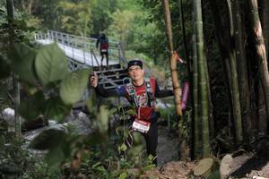 BIB: 275, 
                            <button type="button" onclick="openModal(6866544)" class="btn btn-primary btn-sm float-right btn-popup" data-toggle="modal" data-target=".modal-high-quality">
                        <i class="fas fa-shopping-cart"></i> Add to Cart
                    </button>
                                            <button type="button" onclick="isThisMe(6866544, true)" class="btn btn-success btn-sm float-right btn-popup btn-isme hidden" data-toggle="tooltip" data-placement="bottom" title="นี่คือรูปของคุณใช่ไหม คลิกที่นี่เพื่อเอาเข้าอัลบั้ม">
                        <i class="fas fa-plus"></i> Add to album
                    </button>
                    <button type="button" onclick="isThisMe(6866544, false)" class="btn btn-warning btn-sm float-right btn-popup btn-isnotme hidden">
                        <i class="fas fa-ban"></i> Remove from album
                    </button>