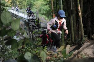 BIB: 212
                            <button type="button" onclick="openModal(6871042)" class="btn btn-primary btn-sm float-right btn-popup" data-toggle="modal" data-target=".modal-high-quality">
                        <i class="fas fa-shopping-cart"></i> Add to Cart
                    </button>
                                            <button type="button" onclick="isThisMe(6871042, true)" class="btn btn-success btn-sm float-right btn-popup btn-isme hidden" data-toggle="tooltip" data-placement="bottom" title="นี่คือรูปของคุณใช่ไหม คลิกที่นี่เพื่อเอาเข้าอัลบั้ม">
                        <i class="fas fa-plus"></i> Add to album
                    </button>
                    <button type="button" onclick="isThisMe(6871042, false)" class="btn btn-warning btn-sm float-right btn-popup btn-isnotme hidden">
                        <i class="fas fa-ban"></i> Remove from album
                    </button>