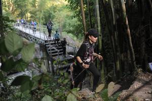 BIB: 
                            <button type="button" onclick="openModal(6875065)" class="btn btn-primary btn-sm float-right btn-popup" data-toggle="modal" data-target=".modal-high-quality">
                        <i class="fas fa-shopping-cart"></i> Add to Cart
                    </button>
                                            <button type="button" onclick="isThisMe(6875065, true)" class="btn btn-success btn-sm float-right btn-popup btn-isme hidden" data-toggle="tooltip" data-placement="bottom" title="นี่คือรูปของคุณใช่ไหม คลิกที่นี่เพื่อเอาเข้าอัลบั้ม">
                        <i class="fas fa-plus"></i> Add to album
                    </button>
                    <button type="button" onclick="isThisMe(6875065, false)" class="btn btn-warning btn-sm float-right btn-popup btn-isnotme hidden">
                        <i class="fas fa-ban"></i> Remove from album
                    </button>