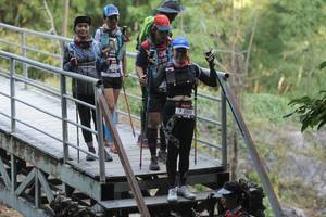 BIB: 2505
                            <button type="button" onclick="openModal(6875192)" class="btn btn-primary btn-sm float-right btn-popup" data-toggle="modal" data-target=".modal-high-quality">
                        <i class="fas fa-shopping-cart"></i> Add to Cart
                    </button>
                                            <button type="button" onclick="isThisMe(6875192, true)" class="btn btn-success btn-sm float-right btn-popup btn-isme hidden" data-toggle="tooltip" data-placement="bottom" title="นี่คือรูปของคุณใช่ไหม คลิกที่นี่เพื่อเอาเข้าอัลบั้ม">
                        <i class="fas fa-plus"></i> Add to album
                    </button>
                    <button type="button" onclick="isThisMe(6875192, false)" class="btn btn-warning btn-sm float-right btn-popup btn-isnotme hidden">
                        <i class="fas fa-ban"></i> Remove from album
                    </button>