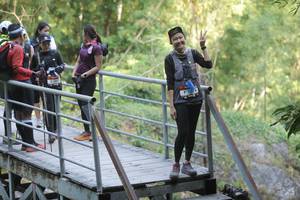 BIB: 
                            <button type="button" onclick="openModal(6876894)" class="btn btn-primary btn-sm float-right btn-popup" data-toggle="modal" data-target=".modal-high-quality">
                        <i class="fas fa-shopping-cart"></i> Add to Cart
                    </button>
                                            <button type="button" onclick="isThisMe(6876894, true)" class="btn btn-success btn-sm float-right btn-popup btn-isme hidden" data-toggle="tooltip" data-placement="bottom" title="นี่คือรูปของคุณใช่ไหม คลิกที่นี่เพื่อเอาเข้าอัลบั้ม">
                        <i class="fas fa-plus"></i> Add to album
                    </button>
                    <button type="button" onclick="isThisMe(6876894, false)" class="btn btn-warning btn-sm float-right btn-popup btn-isnotme hidden">
                        <i class="fas fa-ban"></i> Remove from album
                    </button>