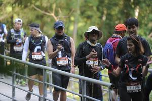 BIB: 135, 1357, 1361, 1606, 
                            <button type="button" onclick="openModal(6876862)" class="btn btn-primary btn-sm float-right btn-popup" data-toggle="modal" data-target=".modal-high-quality">
                        <i class="fas fa-shopping-cart"></i> Add to Cart
                    </button>
                                            <button type="button" onclick="isThisMe(6876862, true)" class="btn btn-success btn-sm float-right btn-popup btn-isme hidden" data-toggle="tooltip" data-placement="bottom" title="นี่คือรูปของคุณใช่ไหม คลิกที่นี่เพื่อเอาเข้าอัลบั้ม">
                        <i class="fas fa-plus"></i> Add to album
                    </button>
                    <button type="button" onclick="isThisMe(6876862, false)" class="btn btn-warning btn-sm float-right btn-popup btn-isnotme hidden">
                        <i class="fas fa-ban"></i> Remove from album
                    </button>