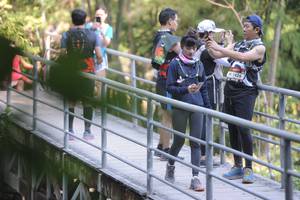 BIB: 1426
                            <button type="button" onclick="openModal(6876832)" class="btn btn-primary btn-sm float-right btn-popup" data-toggle="modal" data-target=".modal-high-quality">
                        <i class="fas fa-shopping-cart"></i> Add to Cart
                    </button>
                                            <button type="button" onclick="isThisMe(6876832, true)" class="btn btn-success btn-sm float-right btn-popup btn-isme hidden" data-toggle="tooltip" data-placement="bottom" title="นี่คือรูปของคุณใช่ไหม คลิกที่นี่เพื่อเอาเข้าอัลบั้ม">
                        <i class="fas fa-plus"></i> Add to album
                    </button>
                    <button type="button" onclick="isThisMe(6876832, false)" class="btn btn-warning btn-sm float-right btn-popup btn-isnotme hidden">
                        <i class="fas fa-ban"></i> Remove from album
                    </button>