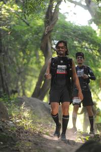 BIB: 4042
                            <button type="button" onclick="openModal(6880662)" class="btn btn-primary btn-sm float-right btn-popup" data-toggle="modal" data-target=".modal-high-quality">
                        <i class="fas fa-shopping-cart"></i> Add to Cart
                    </button>
                                            <button type="button" onclick="isThisMe(6880662, true)" class="btn btn-success btn-sm float-right btn-popup btn-isme hidden" data-toggle="tooltip" data-placement="bottom" title="นี่คือรูปของคุณใช่ไหม คลิกที่นี่เพื่อเอาเข้าอัลบั้ม">
                        <i class="fas fa-plus"></i> Add to album
                    </button>
                    <button type="button" onclick="isThisMe(6880662, false)" class="btn btn-warning btn-sm float-right btn-popup btn-isnotme hidden">
                        <i class="fas fa-ban"></i> Remove from album
                    </button>