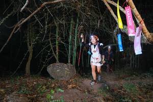 BIB: 281
                            <button type="button" onclick="openModal(6871439)" class="btn btn-primary btn-sm float-right btn-popup" data-toggle="modal" data-target=".modal-high-quality">
                        <i class="fas fa-shopping-cart"></i> Add to Cart
                    </button>
                                            <button type="button" onclick="isThisMe(6871439, true)" class="btn btn-success btn-sm float-right btn-popup btn-isme hidden" data-toggle="tooltip" data-placement="bottom" title="นี่คือรูปของคุณใช่ไหม คลิกที่นี่เพื่อเอาเข้าอัลบั้ม">
                        <i class="fas fa-plus"></i> Add to album
                    </button>
                    <button type="button" onclick="isThisMe(6871439, false)" class="btn btn-warning btn-sm float-right btn-popup btn-isnotme hidden">
                        <i class="fas fa-ban"></i> Remove from album
                    </button>