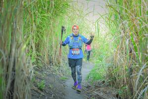 BIB: 136
                            <button type="button" onclick="openModal(7092986)" class="btn btn-primary btn-sm float-right btn-popup" data-toggle="modal" data-target=".modal-high-quality">
                        <i class="fas fa-shopping-cart"></i> Add to Cart
                    </button>
                                            <button type="button" onclick="isThisMe(7092986, true)" class="btn btn-success btn-sm float-right btn-popup btn-isme hidden" data-toggle="tooltip" data-placement="bottom" title="นี่คือรูปของคุณใช่ไหม คลิกที่นี่เพื่อเอาเข้าอัลบั้ม">
                        <i class="fas fa-plus"></i> Add to album
                    </button>
                    <button type="button" onclick="isThisMe(7092986, false)" class="btn btn-warning btn-sm float-right btn-popup btn-isnotme hidden">
                        <i class="fas fa-ban"></i> Remove from album
                    </button>