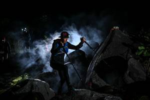 BIB: 
                            <button type="button" onclick="openModal(6992652)" class="btn btn-primary btn-sm float-right btn-popup" data-toggle="modal" data-target=".modal-high-quality">
                        <i class="fas fa-shopping-cart"></i> Add to Cart
                    </button>
                                            <button type="button" onclick="isThisMe(6992652, true)" class="btn btn-success btn-sm float-right btn-popup btn-isme hidden" data-toggle="tooltip" data-placement="bottom" title="นี่คือรูปของคุณใช่ไหม คลิกที่นี่เพื่อเอาเข้าอัลบั้ม">
                        <i class="fas fa-plus"></i> Add to album
                    </button>
                    <button type="button" onclick="isThisMe(6992652, false)" class="btn btn-warning btn-sm float-right btn-popup btn-isnotme hidden">
                        <i class="fas fa-ban"></i> Remove from album
                    </button>