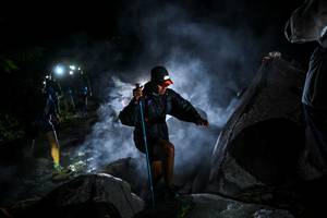 BIB: 
                            <button type="button" onclick="openModal(6993670)" class="btn btn-primary btn-sm float-right btn-popup" data-toggle="modal" data-target=".modal-high-quality">
                        <i class="fas fa-shopping-cart"></i> Add to Cart
                    </button>
                                            <button type="button" onclick="isThisMe(6993670, true)" class="btn btn-success btn-sm float-right btn-popup btn-isme hidden" data-toggle="tooltip" data-placement="bottom" title="นี่คือรูปของคุณใช่ไหม คลิกที่นี่เพื่อเอาเข้าอัลบั้ม">
                        <i class="fas fa-plus"></i> Add to album
                    </button>
                    <button type="button" onclick="isThisMe(6993670, false)" class="btn btn-warning btn-sm float-right btn-popup btn-isnotme hidden">
                        <i class="fas fa-ban"></i> Remove from album
                    </button>