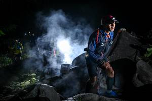 BIB: 
                            <button type="button" onclick="openModal(6992487)" class="btn btn-primary btn-sm float-right btn-popup" data-toggle="modal" data-target=".modal-high-quality">
                        <i class="fas fa-shopping-cart"></i> Add to Cart
                    </button>
                                            <button type="button" onclick="isThisMe(6992487, true)" class="btn btn-success btn-sm float-right btn-popup btn-isme hidden" data-toggle="tooltip" data-placement="bottom" title="นี่คือรูปของคุณใช่ไหม คลิกที่นี่เพื่อเอาเข้าอัลบั้ม">
                        <i class="fas fa-plus"></i> Add to album
                    </button>
                    <button type="button" onclick="isThisMe(6992487, false)" class="btn btn-warning btn-sm float-right btn-popup btn-isnotme hidden">
                        <i class="fas fa-ban"></i> Remove from album
                    </button>