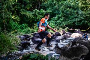 BIB: 275
                            <button type="button" onclick="openModal(6926583)" class="btn btn-primary btn-sm float-right btn-popup" data-toggle="modal" data-target=".modal-high-quality">
                        <i class="fas fa-shopping-cart"></i> Add to Cart
                    </button>
                                            <button type="button" onclick="isThisMe(6926583, true)" class="btn btn-success btn-sm float-right btn-popup btn-isme hidden" data-toggle="tooltip" data-placement="bottom" title="นี่คือรูปของคุณใช่ไหม คลิกที่นี่เพื่อเอาเข้าอัลบั้ม">
                        <i class="fas fa-plus"></i> Add to album
                    </button>
                    <button type="button" onclick="isThisMe(6926583, false)" class="btn btn-warning btn-sm float-right btn-popup btn-isnotme hidden">
                        <i class="fas fa-ban"></i> Remove from album
                    </button>