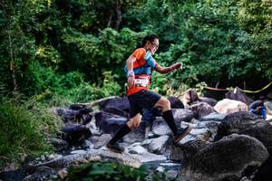 BIB: 275
                            <button type="button" onclick="openModal(6926574)" class="btn btn-primary btn-sm float-right btn-popup" data-toggle="modal" data-target=".modal-high-quality">
                        <i class="fas fa-shopping-cart"></i> Add to Cart
                    </button>
                                            <button type="button" onclick="isThisMe(6926574, true)" class="btn btn-success btn-sm float-right btn-popup btn-isme hidden" data-toggle="tooltip" data-placement="bottom" title="นี่คือรูปของคุณใช่ไหม คลิกที่นี่เพื่อเอาเข้าอัลบั้ม">
                        <i class="fas fa-plus"></i> Add to album
                    </button>
                    <button type="button" onclick="isThisMe(6926574, false)" class="btn btn-warning btn-sm float-right btn-popup btn-isnotme hidden">
                        <i class="fas fa-ban"></i> Remove from album
                    </button>