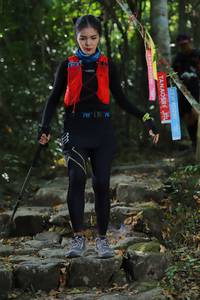 BIB: 1920
                            <button type="button" onclick="openModal(6990346)" class="btn btn-primary btn-sm float-right btn-popup" data-toggle="modal" data-target=".modal-high-quality">
                        <i class="fas fa-shopping-cart"></i> Add to Cart
                    </button>
                                            <button type="button" onclick="isThisMe(6990346, true)" class="btn btn-success btn-sm float-right btn-popup btn-isme hidden" data-toggle="tooltip" data-placement="bottom" title="นี่คือรูปของคุณใช่ไหม คลิกที่นี่เพื่อเอาเข้าอัลบั้ม">
                        <i class="fas fa-plus"></i> Add to album
                    </button>
                    <button type="button" onclick="isThisMe(6990346, false)" class="btn btn-warning btn-sm float-right btn-popup btn-isnotme hidden">
                        <i class="fas fa-ban"></i> Remove from album
                    </button>