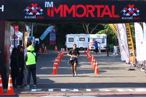 BIB: 413
                            <button type="button" onclick="openModal(6973011)" class="btn btn-primary btn-sm float-right btn-popup" data-toggle="modal" data-target=".modal-high-quality">
                        <i class="fas fa-shopping-cart"></i> Add to Cart
                    </button>
                                            <button type="button" onclick="isThisMe(6973011, true)" class="btn btn-success btn-sm float-right btn-popup btn-isme hidden" data-toggle="tooltip" data-placement="bottom" title="นี่คือรูปของคุณใช่ไหม คลิกที่นี่เพื่อเอาเข้าอัลบั้ม">
                        <i class="fas fa-plus"></i> Add to album
                    </button>
                    <button type="button" onclick="isThisMe(6973011, false)" class="btn btn-warning btn-sm float-right btn-popup btn-isnotme hidden">
                        <i class="fas fa-ban"></i> Remove from album
                    </button>