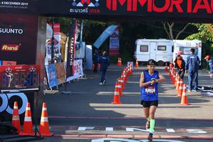 BIB: 2019, 1761
                            <button type="button" onclick="openModal(6962526)" class="btn btn-primary btn-sm float-right btn-popup" data-toggle="modal" data-target=".modal-high-quality">
                        <i class="fas fa-shopping-cart"></i> Add to Cart
                    </button>
                                            <button type="button" onclick="isThisMe(6962526, true)" class="btn btn-success btn-sm float-right btn-popup btn-isme hidden" data-toggle="tooltip" data-placement="bottom" title="นี่คือรูปของคุณใช่ไหม คลิกที่นี่เพื่อเอาเข้าอัลบั้ม">
                        <i class="fas fa-plus"></i> Add to album
                    </button>
                    <button type="button" onclick="isThisMe(6962526, false)" class="btn btn-warning btn-sm float-right btn-popup btn-isnotme hidden">
                        <i class="fas fa-ban"></i> Remove from album
                    </button>