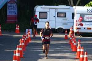 BIB: 1060
                            <button type="button" onclick="openModal(6974515)" class="btn btn-primary btn-sm float-right btn-popup" data-toggle="modal" data-target=".modal-high-quality">
                        <i class="fas fa-shopping-cart"></i> Add to Cart
                    </button>
                                            <button type="button" onclick="isThisMe(6974515, true)" class="btn btn-success btn-sm float-right btn-popup btn-isme hidden" data-toggle="tooltip" data-placement="bottom" title="นี่คือรูปของคุณใช่ไหม คลิกที่นี่เพื่อเอาเข้าอัลบั้ม">
                        <i class="fas fa-plus"></i> Add to album
                    </button>
                    <button type="button" onclick="isThisMe(6974515, false)" class="btn btn-warning btn-sm float-right btn-popup btn-isnotme hidden">
                        <i class="fas fa-ban"></i> Remove from album
                    </button>