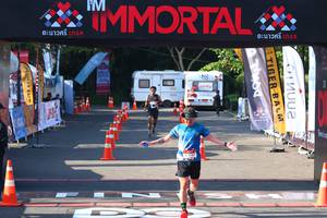 BIB: 413
                            <button type="button" onclick="openModal(6973188)" class="btn btn-primary btn-sm float-right btn-popup" data-toggle="modal" data-target=".modal-high-quality">
                        <i class="fas fa-shopping-cart"></i> Add to Cart
                    </button>
                                            <button type="button" onclick="isThisMe(6973188, true)" class="btn btn-success btn-sm float-right btn-popup btn-isme hidden" data-toggle="tooltip" data-placement="bottom" title="นี่คือรูปของคุณใช่ไหม คลิกที่นี่เพื่อเอาเข้าอัลบั้ม">
                        <i class="fas fa-plus"></i> Add to album
                    </button>
                    <button type="button" onclick="isThisMe(6973188, false)" class="btn btn-warning btn-sm float-right btn-popup btn-isnotme hidden">
                        <i class="fas fa-ban"></i> Remove from album
                    </button>