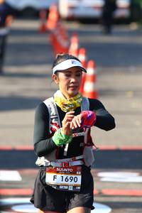 BIB: 1690
                            <button type="button" onclick="openModal(6974577)" class="btn btn-primary btn-sm float-right btn-popup" data-toggle="modal" data-target=".modal-high-quality">
                        <i class="fas fa-shopping-cart"></i> Add to Cart
                    </button>
                                            <button type="button" onclick="isThisMe(6974577, true)" class="btn btn-success btn-sm float-right btn-popup btn-isme hidden" data-toggle="tooltip" data-placement="bottom" title="นี่คือรูปของคุณใช่ไหม คลิกที่นี่เพื่อเอาเข้าอัลบั้ม">
                        <i class="fas fa-plus"></i> Add to album
                    </button>
                    <button type="button" onclick="isThisMe(6974577, false)" class="btn btn-warning btn-sm float-right btn-popup btn-isnotme hidden">
                        <i class="fas fa-ban"></i> Remove from album
                    </button>