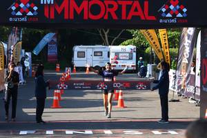 BIB: 413
                            <button type="button" onclick="openModal(6973923)" class="btn btn-primary btn-sm float-right btn-popup" data-toggle="modal" data-target=".modal-high-quality">
                        <i class="fas fa-shopping-cart"></i> Add to Cart
                    </button>
                                            <button type="button" onclick="isThisMe(6973923, true)" class="btn btn-success btn-sm float-right btn-popup btn-isme hidden" data-toggle="tooltip" data-placement="bottom" title="นี่คือรูปของคุณใช่ไหม คลิกที่นี่เพื่อเอาเข้าอัลบั้ม">
                        <i class="fas fa-plus"></i> Add to album
                    </button>
                    <button type="button" onclick="isThisMe(6973923, false)" class="btn btn-warning btn-sm float-right btn-popup btn-isnotme hidden">
                        <i class="fas fa-ban"></i> Remove from album
                    </button>