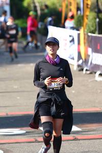 BIB: 124
                            <button type="button" onclick="openModal(6978568)" class="btn btn-primary btn-sm float-right btn-popup" data-toggle="modal" data-target=".modal-high-quality">
                        <i class="fas fa-shopping-cart"></i> Add to Cart
                    </button>
                                            <button type="button" onclick="isThisMe(6978568, true)" class="btn btn-success btn-sm float-right btn-popup btn-isme hidden" data-toggle="tooltip" data-placement="bottom" title="นี่คือรูปของคุณใช่ไหม คลิกที่นี่เพื่อเอาเข้าอัลบั้ม">
                        <i class="fas fa-plus"></i> Add to album
                    </button>
                    <button type="button" onclick="isThisMe(6978568, false)" class="btn btn-warning btn-sm float-right btn-popup btn-isnotme hidden">
                        <i class="fas fa-ban"></i> Remove from album
                    </button>