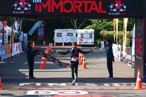 BIB: 40131
                            <button type="button" onclick="openModal(6975581)" class="btn btn-primary btn-sm float-right btn-popup" data-toggle="modal" data-target=".modal-high-quality">
                        <i class="fas fa-shopping-cart"></i> Add to Cart
                    </button>
                                            <button type="button" onclick="isThisMe(6975581, true)" class="btn btn-success btn-sm float-right btn-popup btn-isme hidden" data-toggle="tooltip" data-placement="bottom" title="นี่คือรูปของคุณใช่ไหม คลิกที่นี่เพื่อเอาเข้าอัลบั้ม">
                        <i class="fas fa-plus"></i> Add to album
                    </button>
                    <button type="button" onclick="isThisMe(6975581, false)" class="btn btn-warning btn-sm float-right btn-popup btn-isnotme hidden">
                        <i class="fas fa-ban"></i> Remove from album
                    </button>