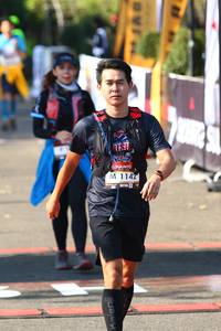 BIB: 1142, 200
                            <button type="button" onclick="openModal(6977854)" class="btn btn-primary btn-sm float-right btn-popup" data-toggle="modal" data-target=".modal-high-quality">
                        <i class="fas fa-shopping-cart"></i> Add to Cart
                    </button>
                                            <button type="button" onclick="isThisMe(6977854, true)" class="btn btn-success btn-sm float-right btn-popup btn-isme hidden" data-toggle="tooltip" data-placement="bottom" title="นี่คือรูปของคุณใช่ไหม คลิกที่นี่เพื่อเอาเข้าอัลบั้ม">
                        <i class="fas fa-plus"></i> Add to album
                    </button>
                    <button type="button" onclick="isThisMe(6977854, false)" class="btn btn-warning btn-sm float-right btn-popup btn-isnotme hidden">
                        <i class="fas fa-ban"></i> Remove from album
                    </button>