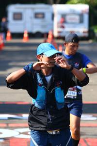 BIB: 1016
                            <button type="button" onclick="openModal(6976157)" class="btn btn-primary btn-sm float-right btn-popup" data-toggle="modal" data-target=".modal-high-quality">
                        <i class="fas fa-shopping-cart"></i> Add to Cart
                    </button>
                                            <button type="button" onclick="isThisMe(6976157, true)" class="btn btn-success btn-sm float-right btn-popup btn-isme hidden" data-toggle="tooltip" data-placement="bottom" title="นี่คือรูปของคุณใช่ไหม คลิกที่นี่เพื่อเอาเข้าอัลบั้ม">
                        <i class="fas fa-plus"></i> Add to album
                    </button>
                    <button type="button" onclick="isThisMe(6976157, false)" class="btn btn-warning btn-sm float-right btn-popup btn-isnotme hidden">
                        <i class="fas fa-ban"></i> Remove from album
                    </button>