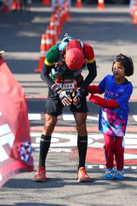 BIB: 1564
                            <button type="button" onclick="openModal(6981760)" class="btn btn-primary btn-sm float-right btn-popup" data-toggle="modal" data-target=".modal-high-quality">
                        <i class="fas fa-shopping-cart"></i> Add to Cart
                    </button>
                                            <button type="button" onclick="isThisMe(6981760, true)" class="btn btn-success btn-sm float-right btn-popup btn-isme hidden" data-toggle="tooltip" data-placement="bottom" title="นี่คือรูปของคุณใช่ไหม คลิกที่นี่เพื่อเอาเข้าอัลบั้ม">
                        <i class="fas fa-plus"></i> Add to album
                    </button>
                    <button type="button" onclick="isThisMe(6981760, false)" class="btn btn-warning btn-sm float-right btn-popup btn-isnotme hidden">
                        <i class="fas fa-ban"></i> Remove from album
                    </button>