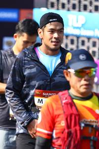 BIB: 909
                            <button type="button" onclick="openModal(6980917)" class="btn btn-primary btn-sm float-right btn-popup" data-toggle="modal" data-target=".modal-high-quality">
                        <i class="fas fa-shopping-cart"></i> Add to Cart
                    </button>
                                            <button type="button" onclick="isThisMe(6980917, true)" class="btn btn-success btn-sm float-right btn-popup btn-isme hidden" data-toggle="tooltip" data-placement="bottom" title="นี่คือรูปของคุณใช่ไหม คลิกที่นี่เพื่อเอาเข้าอัลบั้ม">
                        <i class="fas fa-plus"></i> Add to album
                    </button>
                    <button type="button" onclick="isThisMe(6980917, false)" class="btn btn-warning btn-sm float-right btn-popup btn-isnotme hidden">
                        <i class="fas fa-ban"></i> Remove from album
                    </button>