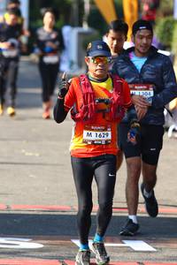 BIB: 1304, 1629
                            <button type="button" onclick="openModal(6980908)" class="btn btn-primary btn-sm float-right btn-popup" data-toggle="modal" data-target=".modal-high-quality">
                        <i class="fas fa-shopping-cart"></i> Add to Cart
                    </button>
                                            <button type="button" onclick="isThisMe(6980908, true)" class="btn btn-success btn-sm float-right btn-popup btn-isme hidden" data-toggle="tooltip" data-placement="bottom" title="นี่คือรูปของคุณใช่ไหม คลิกที่นี่เพื่อเอาเข้าอัลบั้ม">
                        <i class="fas fa-plus"></i> Add to album
                    </button>
                    <button type="button" onclick="isThisMe(6980908, false)" class="btn btn-warning btn-sm float-right btn-popup btn-isnotme hidden">
                        <i class="fas fa-ban"></i> Remove from album
                    </button>