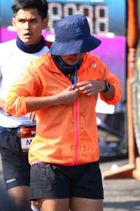 BIB: 157
                            <button type="button" onclick="openModal(6988720)" class="btn btn-primary btn-sm float-right btn-popup" data-toggle="modal" data-target=".modal-high-quality">
                        <i class="fas fa-shopping-cart"></i> Add to Cart
                    </button>
                                            <button type="button" onclick="isThisMe(6988720, true)" class="btn btn-success btn-sm float-right btn-popup btn-isme hidden" data-toggle="tooltip" data-placement="bottom" title="นี่คือรูปของคุณใช่ไหม คลิกที่นี่เพื่อเอาเข้าอัลบั้ม">
                        <i class="fas fa-plus"></i> Add to album
                    </button>
                    <button type="button" onclick="isThisMe(6988720, false)" class="btn btn-warning btn-sm float-right btn-popup btn-isnotme hidden">
                        <i class="fas fa-ban"></i> Remove from album
                    </button>