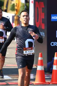 BIB: 490, 1331
                            <button type="button" onclick="openModal(6989308)" class="btn btn-primary btn-sm float-right btn-popup" data-toggle="modal" data-target=".modal-high-quality">
                        <i class="fas fa-shopping-cart"></i> Add to Cart
                    </button>
                                            <button type="button" onclick="isThisMe(6989308, true)" class="btn btn-success btn-sm float-right btn-popup btn-isme hidden" data-toggle="tooltip" data-placement="bottom" title="นี่คือรูปของคุณใช่ไหม คลิกที่นี่เพื่อเอาเข้าอัลบั้ม">
                        <i class="fas fa-plus"></i> Add to album
                    </button>
                    <button type="button" onclick="isThisMe(6989308, false)" class="btn btn-warning btn-sm float-right btn-popup btn-isnotme hidden">
                        <i class="fas fa-ban"></i> Remove from album
                    </button>