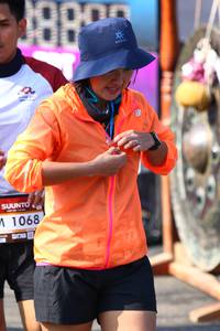 BIB: 1068, 2018
                            <button type="button" onclick="openModal(6988722)" class="btn btn-primary btn-sm float-right btn-popup" data-toggle="modal" data-target=".modal-high-quality">
                        <i class="fas fa-shopping-cart"></i> Add to Cart
                    </button>
                                            <button type="button" onclick="isThisMe(6988722, true)" class="btn btn-success btn-sm float-right btn-popup btn-isme hidden" data-toggle="tooltip" data-placement="bottom" title="นี่คือรูปของคุณใช่ไหม คลิกที่นี่เพื่อเอาเข้าอัลบั้ม">
                        <i class="fas fa-plus"></i> Add to album
                    </button>
                    <button type="button" onclick="isThisMe(6988722, false)" class="btn btn-warning btn-sm float-right btn-popup btn-isnotme hidden">
                        <i class="fas fa-ban"></i> Remove from album
                    </button>