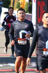 BIB: 1490
                            <button type="button" onclick="openModal(6989310)" class="btn btn-primary btn-sm float-right btn-popup" data-toggle="modal" data-target=".modal-high-quality">
                        <i class="fas fa-shopping-cart"></i> Add to Cart
                    </button>
                                            <button type="button" onclick="isThisMe(6989310, true)" class="btn btn-success btn-sm float-right btn-popup btn-isme hidden" data-toggle="tooltip" data-placement="bottom" title="นี่คือรูปของคุณใช่ไหม คลิกที่นี่เพื่อเอาเข้าอัลบั้ม">
                        <i class="fas fa-plus"></i> Add to album
                    </button>
                    <button type="button" onclick="isThisMe(6989310, false)" class="btn btn-warning btn-sm float-right btn-popup btn-isnotme hidden">
                        <i class="fas fa-ban"></i> Remove from album
                    </button>