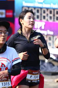 BIB: 888, 1245, 1315
                            <button type="button" onclick="openModal(6993839)" class="btn btn-primary btn-sm float-right btn-popup" data-toggle="modal" data-target=".modal-high-quality">
                        <i class="fas fa-shopping-cart"></i> Add to Cart
                    </button>
                                            <button type="button" onclick="isThisMe(6993839, true)" class="btn btn-success btn-sm float-right btn-popup btn-isme hidden" data-toggle="tooltip" data-placement="bottom" title="นี่คือรูปของคุณใช่ไหม คลิกที่นี่เพื่อเอาเข้าอัลบั้ม">
                        <i class="fas fa-plus"></i> Add to album
                    </button>
                    <button type="button" onclick="isThisMe(6993839, false)" class="btn btn-warning btn-sm float-right btn-popup btn-isnotme hidden">
                        <i class="fas fa-ban"></i> Remove from album
                    </button>