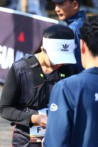 BIB: 044, 4122
                            <button type="button" onclick="openModal(6994402)" class="btn btn-primary btn-sm float-right btn-popup" data-toggle="modal" data-target=".modal-high-quality">
                        <i class="fas fa-shopping-cart"></i> Add to Cart
                    </button>
                                            <button type="button" onclick="isThisMe(6994402, true)" class="btn btn-success btn-sm float-right btn-popup btn-isme hidden" data-toggle="tooltip" data-placement="bottom" title="นี่คือรูปของคุณใช่ไหม คลิกที่นี่เพื่อเอาเข้าอัลบั้ม">
                        <i class="fas fa-plus"></i> Add to album
                    </button>
                    <button type="button" onclick="isThisMe(6994402, false)" class="btn btn-warning btn-sm float-right btn-popup btn-isnotme hidden">
                        <i class="fas fa-ban"></i> Remove from album
                    </button>