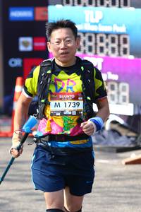 BIB: 8888, 1739
                            <button type="button" onclick="openModal(6994390)" class="btn btn-primary btn-sm float-right btn-popup" data-toggle="modal" data-target=".modal-high-quality">
                        <i class="fas fa-shopping-cart"></i> Add to Cart
                    </button>
                                            <button type="button" onclick="isThisMe(6994390, true)" class="btn btn-success btn-sm float-right btn-popup btn-isme hidden" data-toggle="tooltip" data-placement="bottom" title="นี่คือรูปของคุณใช่ไหม คลิกที่นี่เพื่อเอาเข้าอัลบั้ม">
                        <i class="fas fa-plus"></i> Add to album
                    </button>
                    <button type="button" onclick="isThisMe(6994390, false)" class="btn btn-warning btn-sm float-right btn-popup btn-isnotme hidden">
                        <i class="fas fa-ban"></i> Remove from album
                    </button>