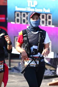 BIB: 133
                            <button type="button" onclick="openModal(6993813)" class="btn btn-primary btn-sm float-right btn-popup" data-toggle="modal" data-target=".modal-high-quality">
                        <i class="fas fa-shopping-cart"></i> Add to Cart
                    </button>
                                            <button type="button" onclick="isThisMe(6993813, true)" class="btn btn-success btn-sm float-right btn-popup btn-isme hidden" data-toggle="tooltip" data-placement="bottom" title="นี่คือรูปของคุณใช่ไหม คลิกที่นี่เพื่อเอาเข้าอัลบั้ม">
                        <i class="fas fa-plus"></i> Add to album
                    </button>
                    <button type="button" onclick="isThisMe(6993813, false)" class="btn btn-warning btn-sm float-right btn-popup btn-isnotme hidden">
                        <i class="fas fa-ban"></i> Remove from album
                    </button>