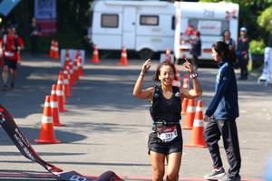 BIB: 285
                            <button type="button" onclick="openModal(6991125)" class="btn btn-primary btn-sm float-right btn-popup" data-toggle="modal" data-target=".modal-high-quality">
                        <i class="fas fa-shopping-cart"></i> Add to Cart
                    </button>
                                            <button type="button" onclick="isThisMe(6991125, true)" class="btn btn-success btn-sm float-right btn-popup btn-isme hidden" data-toggle="tooltip" data-placement="bottom" title="นี่คือรูปของคุณใช่ไหม คลิกที่นี่เพื่อเอาเข้าอัลบั้ม">
                        <i class="fas fa-plus"></i> Add to album
                    </button>
                    <button type="button" onclick="isThisMe(6991125, false)" class="btn btn-warning btn-sm float-right btn-popup btn-isnotme hidden">
                        <i class="fas fa-ban"></i> Remove from album
                    </button>