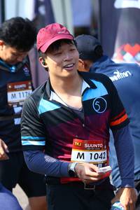 BIB: 117, 1042
                            <button type="button" onclick="openModal(6997517)" class="btn btn-primary btn-sm float-right btn-popup" data-toggle="modal" data-target=".modal-high-quality">
                        <i class="fas fa-shopping-cart"></i> Add to Cart
                    </button>
                                            <button type="button" onclick="isThisMe(6997517, true)" class="btn btn-success btn-sm float-right btn-popup btn-isme hidden" data-toggle="tooltip" data-placement="bottom" title="นี่คือรูปของคุณใช่ไหม คลิกที่นี่เพื่อเอาเข้าอัลบั้ม">
                        <i class="fas fa-plus"></i> Add to album
                    </button>
                    <button type="button" onclick="isThisMe(6997517, false)" class="btn btn-warning btn-sm float-right btn-popup btn-isnotme hidden">
                        <i class="fas fa-ban"></i> Remove from album
                    </button>