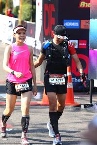 BIB: 1623, 1614
                            <button type="button" onclick="openModal(6997383)" class="btn btn-primary btn-sm float-right btn-popup" data-toggle="modal" data-target=".modal-high-quality">
                        <i class="fas fa-shopping-cart"></i> Add to Cart
                    </button>
                                            <button type="button" onclick="isThisMe(6997383, true)" class="btn btn-success btn-sm float-right btn-popup btn-isme hidden" data-toggle="tooltip" data-placement="bottom" title="นี่คือรูปของคุณใช่ไหม คลิกที่นี่เพื่อเอาเข้าอัลบั้ม">
                        <i class="fas fa-plus"></i> Add to album
                    </button>
                    <button type="button" onclick="isThisMe(6997383, false)" class="btn btn-warning btn-sm float-right btn-popup btn-isnotme hidden">
                        <i class="fas fa-ban"></i> Remove from album
                    </button>