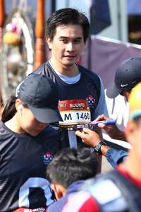 BIB: 1460
                            <button type="button" onclick="openModal(6999126)" class="btn btn-primary btn-sm float-right btn-popup" data-toggle="modal" data-target=".modal-high-quality">
                        <i class="fas fa-shopping-cart"></i> Add to Cart
                    </button>
                                            <button type="button" onclick="isThisMe(6999126, true)" class="btn btn-success btn-sm float-right btn-popup btn-isme hidden" data-toggle="tooltip" data-placement="bottom" title="นี่คือรูปของคุณใช่ไหม คลิกที่นี่เพื่อเอาเข้าอัลบั้ม">
                        <i class="fas fa-plus"></i> Add to album
                    </button>
                    <button type="button" onclick="isThisMe(6999126, false)" class="btn btn-warning btn-sm float-right btn-popup btn-isnotme hidden">
                        <i class="fas fa-ban"></i> Remove from album
                    </button>