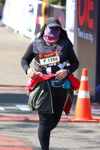 BIB: 1286
                            <button type="button" onclick="openModal(7000896)" class="btn btn-primary btn-sm float-right btn-popup" data-toggle="modal" data-target=".modal-high-quality">
                        <i class="fas fa-shopping-cart"></i> Add to Cart
                    </button>
                                            <button type="button" onclick="isThisMe(7000896, true)" class="btn btn-success btn-sm float-right btn-popup btn-isme hidden" data-toggle="tooltip" data-placement="bottom" title="นี่คือรูปของคุณใช่ไหม คลิกที่นี่เพื่อเอาเข้าอัลบั้ม">
                        <i class="fas fa-plus"></i> Add to album
                    </button>
                    <button type="button" onclick="isThisMe(7000896, false)" class="btn btn-warning btn-sm float-right btn-popup btn-isnotme hidden">
                        <i class="fas fa-ban"></i> Remove from album
                    </button>