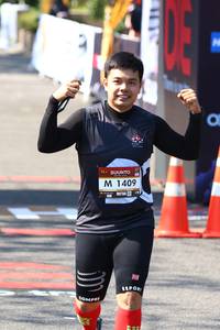 BIB: 1409
                            <button type="button" onclick="openModal(7009867)" class="btn btn-primary btn-sm float-right btn-popup" data-toggle="modal" data-target=".modal-high-quality">
                        <i class="fas fa-shopping-cart"></i> Add to Cart
                    </button>
                                            <button type="button" onclick="isThisMe(7009867, true)" class="btn btn-success btn-sm float-right btn-popup btn-isme hidden" data-toggle="tooltip" data-placement="bottom" title="นี่คือรูปของคุณใช่ไหม คลิกที่นี่เพื่อเอาเข้าอัลบั้ม">
                        <i class="fas fa-plus"></i> Add to album
                    </button>
                    <button type="button" onclick="isThisMe(7009867, false)" class="btn btn-warning btn-sm float-right btn-popup btn-isnotme hidden">
                        <i class="fas fa-ban"></i> Remove from album
                    </button>