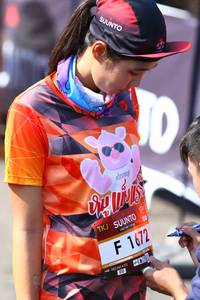 BIB: 1672
                            <button type="button" onclick="openModal(7009986)" class="btn btn-primary btn-sm float-right btn-popup" data-toggle="modal" data-target=".modal-high-quality">
                        <i class="fas fa-shopping-cart"></i> Add to Cart
                    </button>
                                            <button type="button" onclick="isThisMe(7009986, true)" class="btn btn-success btn-sm float-right btn-popup btn-isme hidden" data-toggle="tooltip" data-placement="bottom" title="นี่คือรูปของคุณใช่ไหม คลิกที่นี่เพื่อเอาเข้าอัลบั้ม">
                        <i class="fas fa-plus"></i> Add to album
                    </button>
                    <button type="button" onclick="isThisMe(7009986, false)" class="btn btn-warning btn-sm float-right btn-popup btn-isnotme hidden">
                        <i class="fas fa-ban"></i> Remove from album
                    </button>