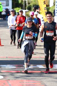 BIB: 1255, 1230
                            <button type="button" onclick="openModal(7009588)" class="btn btn-primary btn-sm float-right btn-popup" data-toggle="modal" data-target=".modal-high-quality">
                        <i class="fas fa-shopping-cart"></i> Add to Cart
                    </button>
                                            <button type="button" onclick="isThisMe(7009588, true)" class="btn btn-success btn-sm float-right btn-popup btn-isme hidden" data-toggle="tooltip" data-placement="bottom" title="นี่คือรูปของคุณใช่ไหม คลิกที่นี่เพื่อเอาเข้าอัลบั้ม">
                        <i class="fas fa-plus"></i> Add to album
                    </button>
                    <button type="button" onclick="isThisMe(7009588, false)" class="btn btn-warning btn-sm float-right btn-popup btn-isnotme hidden">
                        <i class="fas fa-ban"></i> Remove from album
                    </button>