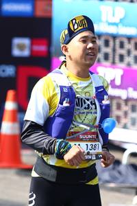 BIB: 1381
                            <button type="button" onclick="openModal(7009626)" class="btn btn-primary btn-sm float-right btn-popup" data-toggle="modal" data-target=".modal-high-quality">
                        <i class="fas fa-shopping-cart"></i> Add to Cart
                    </button>
                                            <button type="button" onclick="isThisMe(7009626, true)" class="btn btn-success btn-sm float-right btn-popup btn-isme hidden" data-toggle="tooltip" data-placement="bottom" title="นี่คือรูปของคุณใช่ไหม คลิกที่นี่เพื่อเอาเข้าอัลบั้ม">
                        <i class="fas fa-plus"></i> Add to album
                    </button>
                    <button type="button" onclick="isThisMe(7009626, false)" class="btn btn-warning btn-sm float-right btn-popup btn-isnotme hidden">
                        <i class="fas fa-ban"></i> Remove from album
                    </button>